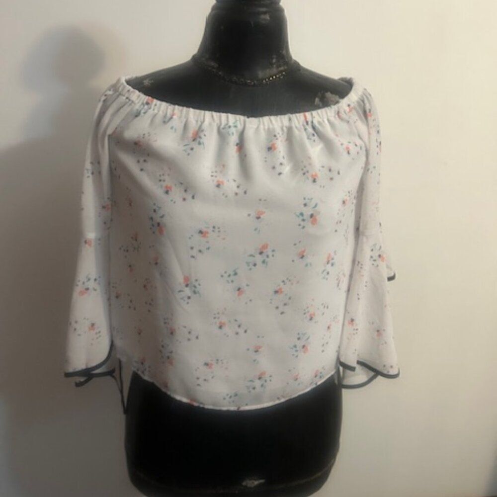English Factory White/Black Floral off the shoulder bell sleeves top, size XS